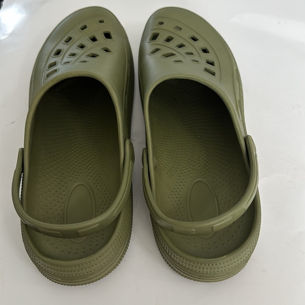 Olive Green Clogs Size 12/13 Slip On Mules Back Strap Lightweight - Picture 3 of 9
